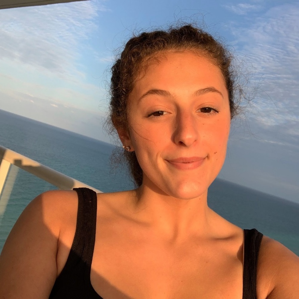 Meet your Posher, Mia